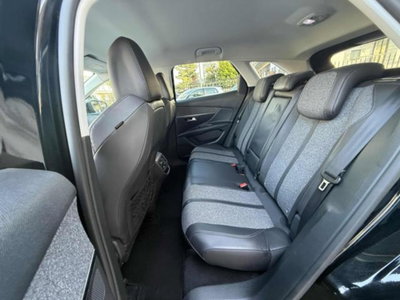 Peugeot 3008 BlueHDi 130 S&S EAT8 Allure Pack (14)