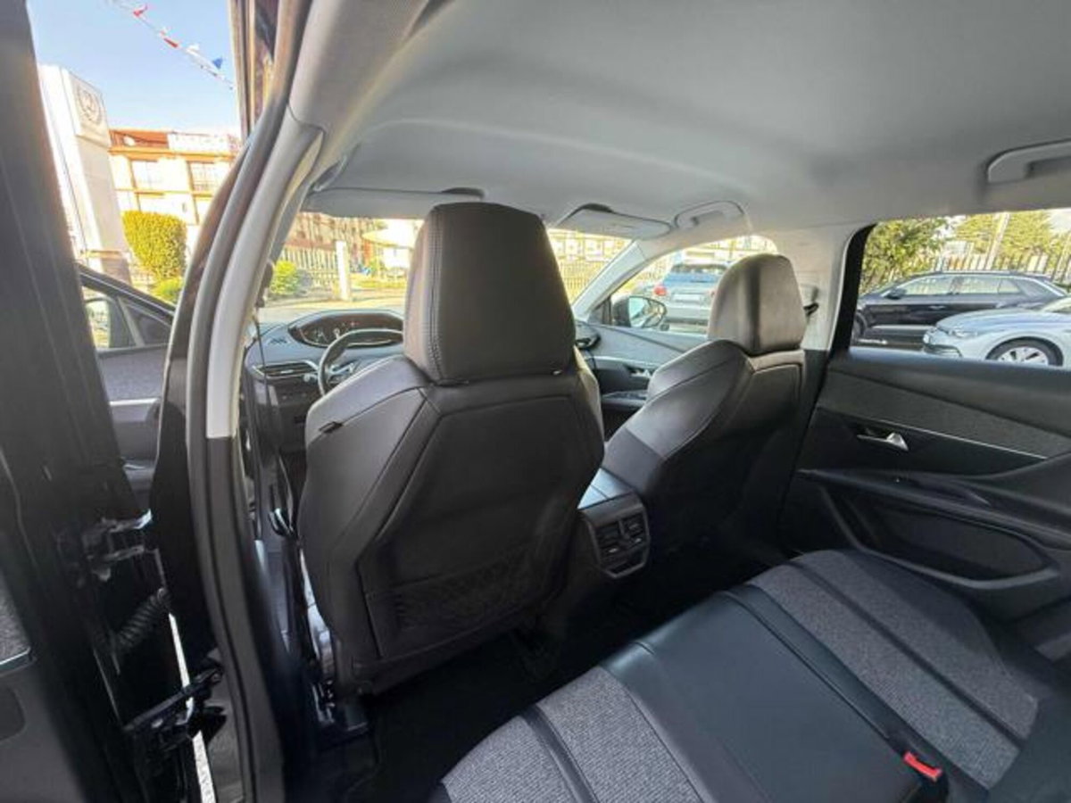 Peugeot 3008 BlueHDi 130 S&S EAT8 Allure Pack (15)