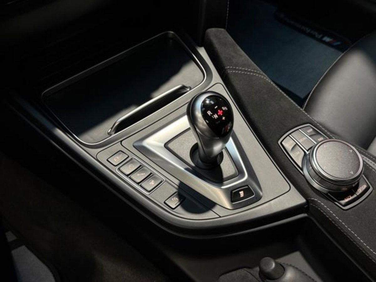 BMW Serie 4 Coupé M4  CS (16)