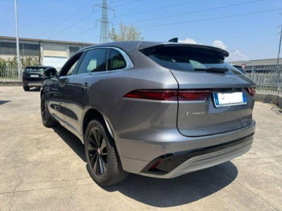 Jaguar F-Pace 2.0 D 163 CV AWD aut. R-Dynamic SE (7)