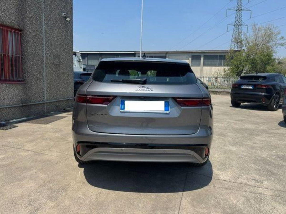 Jaguar F-Pace 2.0 D 163 CV AWD aut. R-Dynamic SE (8)