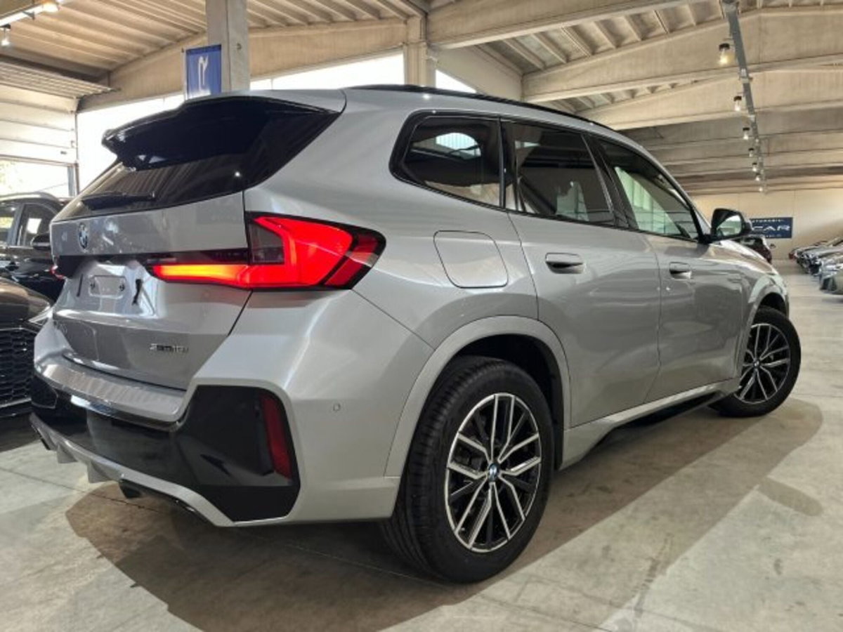 BMW X1 sDrive 18i Msport (5)