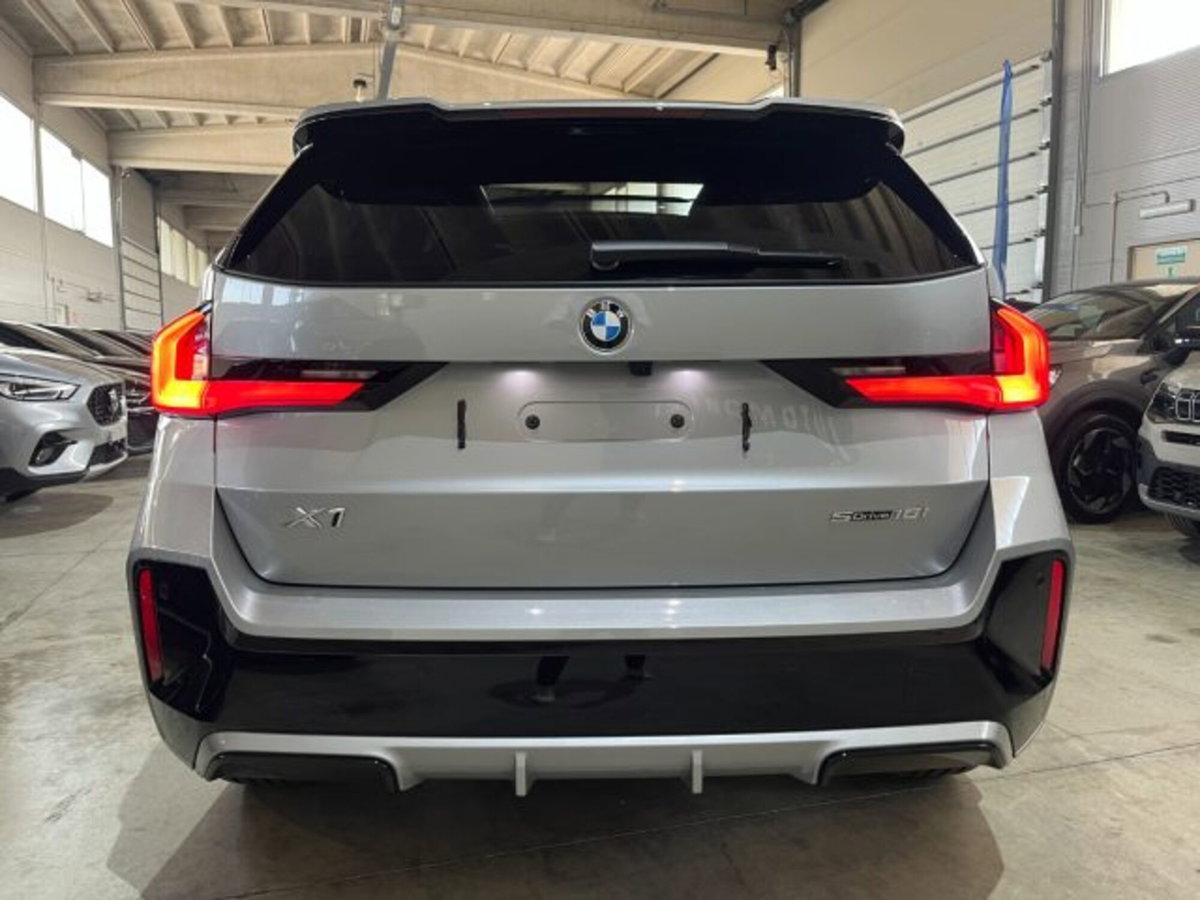 BMW X1 sDrive 18i Msport (7)