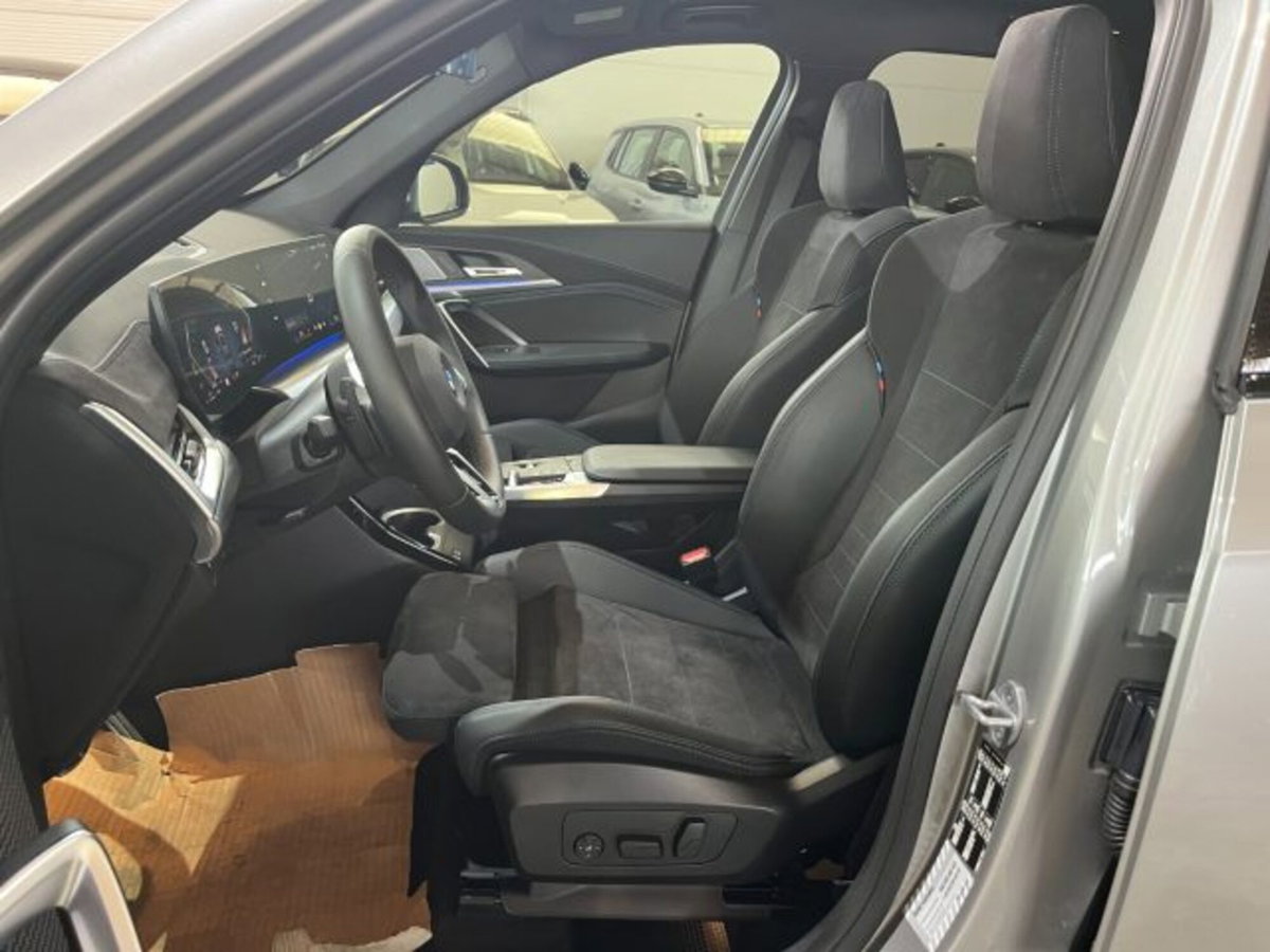 BMW X1 sDrive 18i Msport (9)