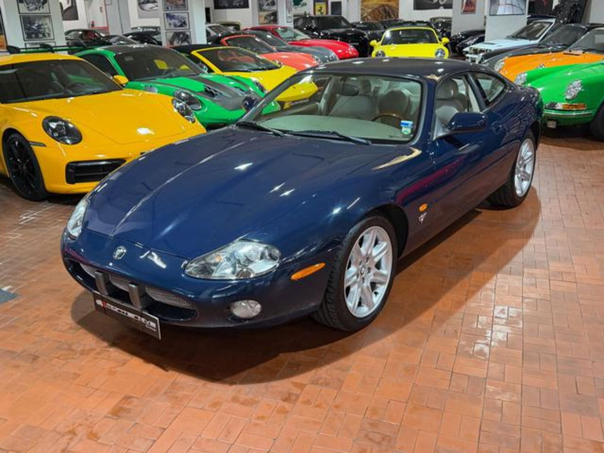 Jaguar XK8 4.0 Coupé (19)