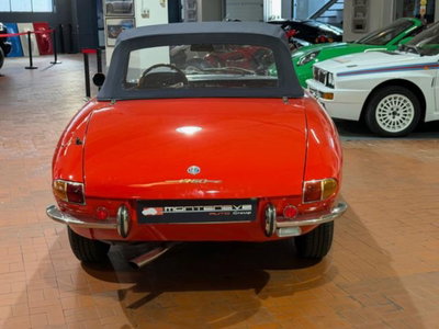 Alfa Romeo Spider 1750 TBi (5)