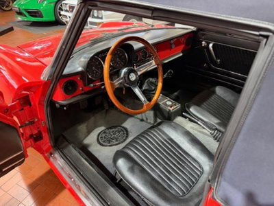 Alfa Romeo Spider 1750 TBi (7)