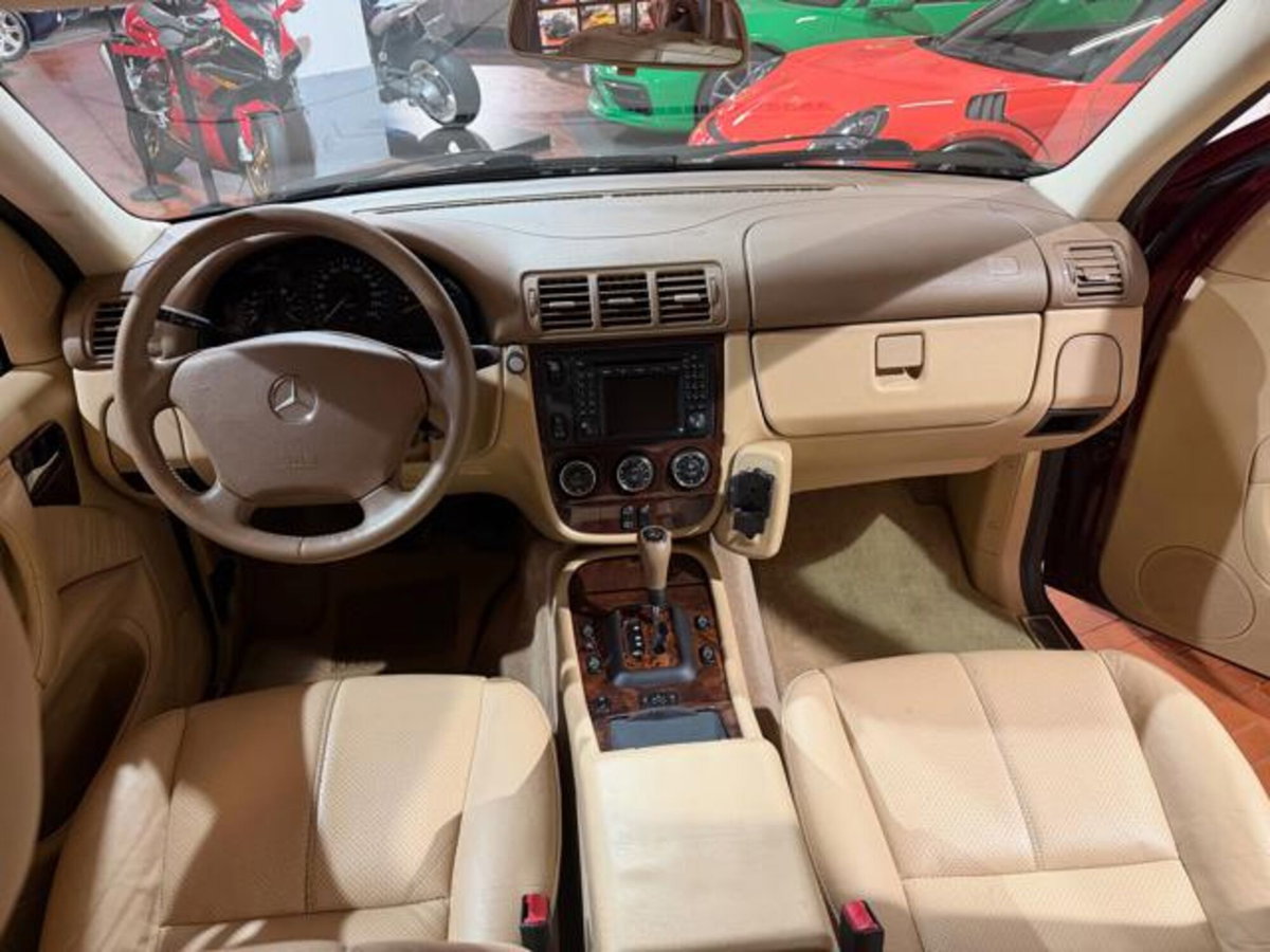 Mercedes-Benz Classe ML 350 cat SE Twin (13)