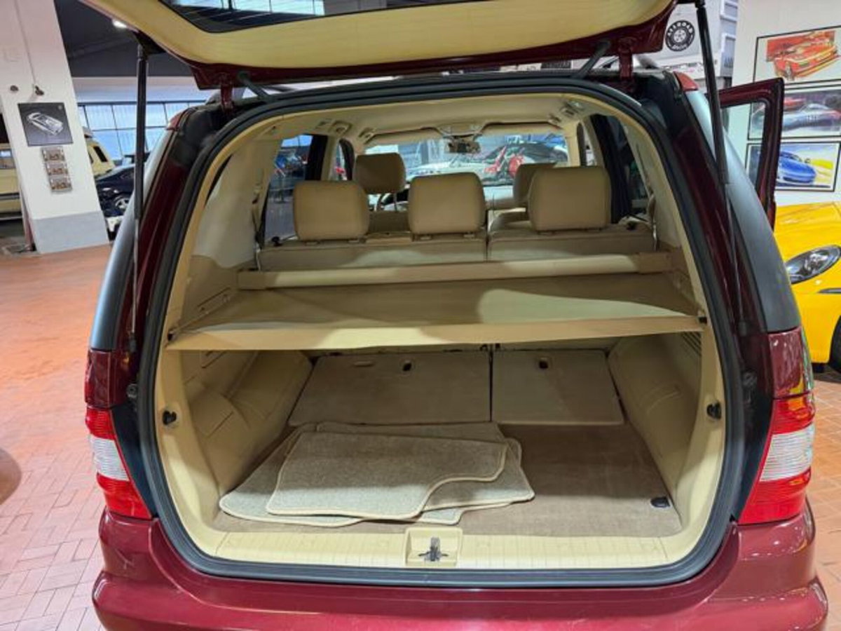 Mercedes-Benz Classe ML 350 cat SE Twin (16)