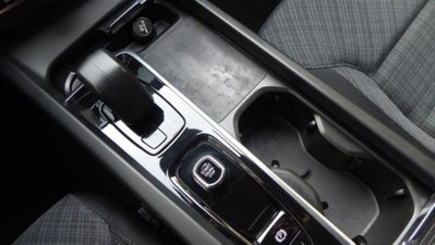 Volvo XC60 B4 automatico Core (11)