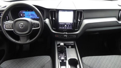 Volvo XC60 B4 automatico Core (9)