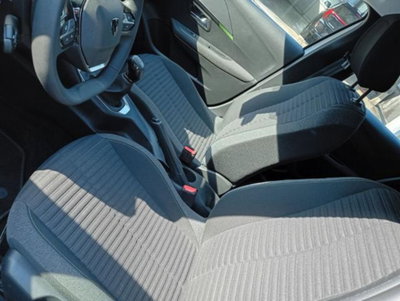 Peugeot 208 1.2 puretech Active s&s 75cv (10)