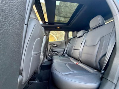 Jeep Renegade 1.3 T4 DDCT 80th Anniversary (11)