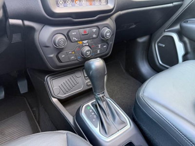 Jeep Renegade 1.3 T4 DDCT 80th Anniversary (20)