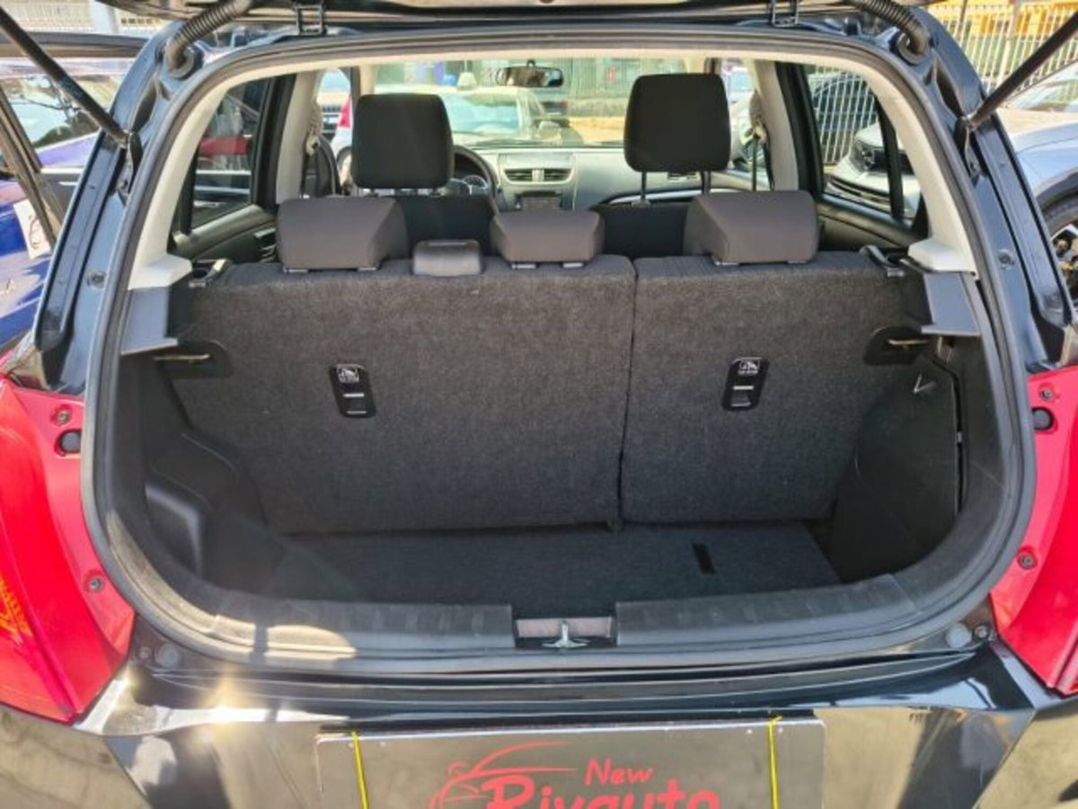 Suzuki Swift 1.2 Dualjet 4WD 5 porte B-Cool S&S (14)
