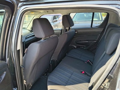 Suzuki Swift 1.2 Dualjet 4WD 5 porte B-Cool S&S (8)