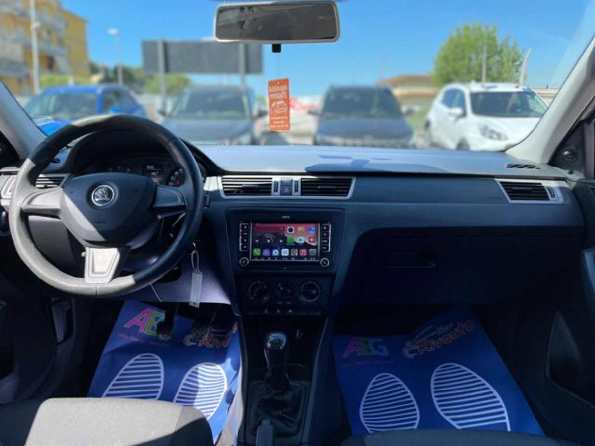 Skoda Rapid Ambition (9)
