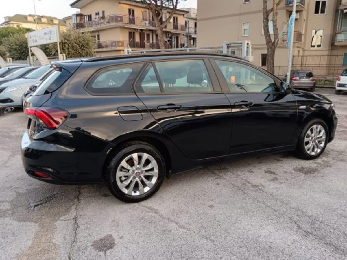 Fiat Tipo Station Wagon Tipo 1.4 T-Jet 120CV GPL SW Easy (16)