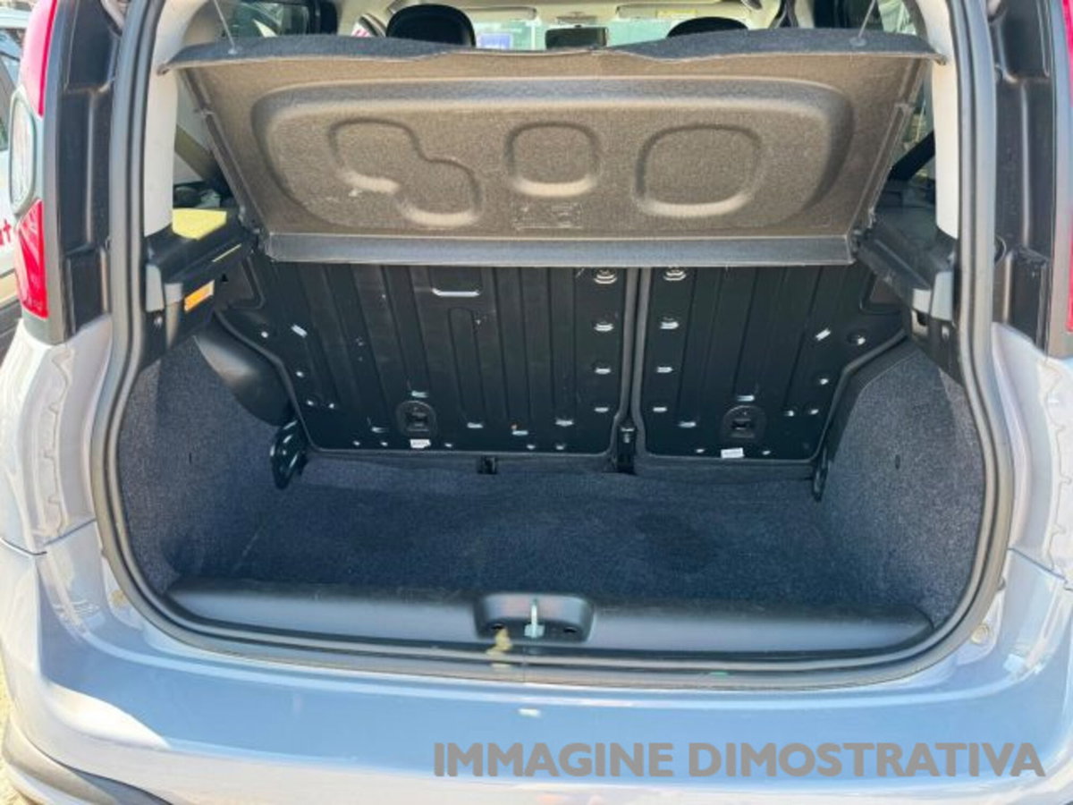 Fiat Panda 1.0 FireFly S&S Hybrid City Cross (18)