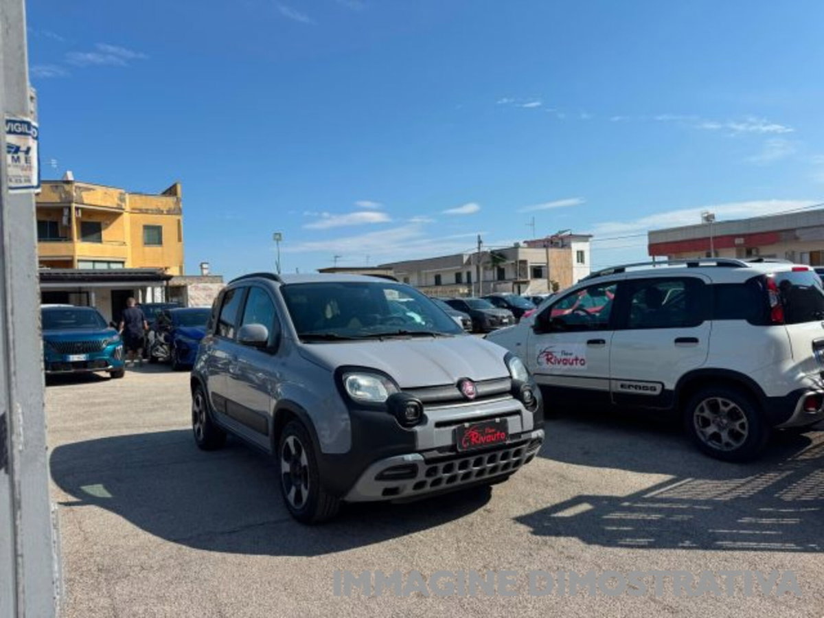Fiat Panda 1.0 FireFly S&S Hybrid City Cross (5)