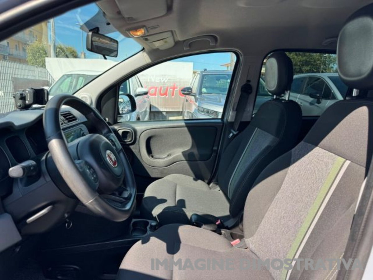 Fiat Panda 1.0 FireFly S&S Hybrid City Cross (9)