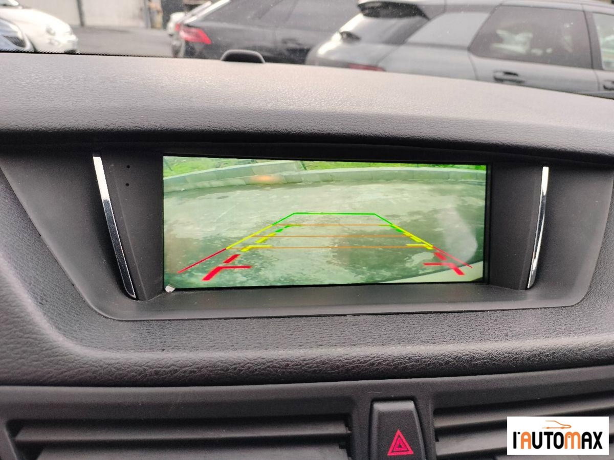 BMW X1 xDrive20d Futura (10)