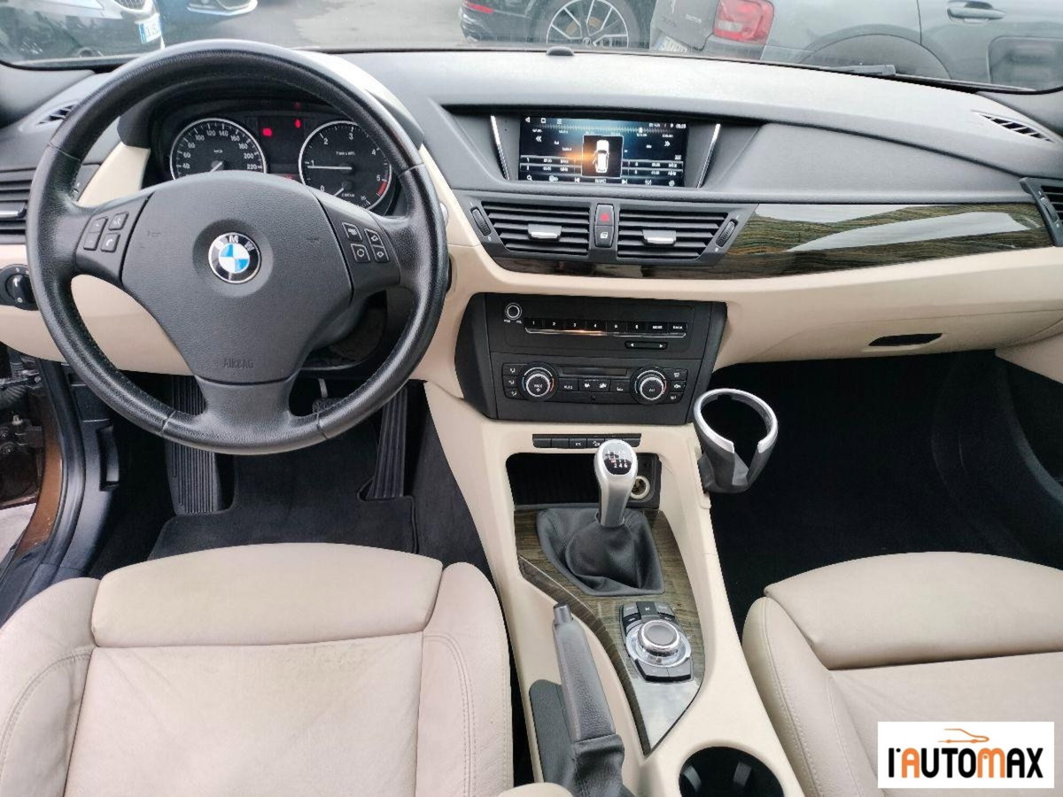 BMW X1 xDrive20d Futura (11)