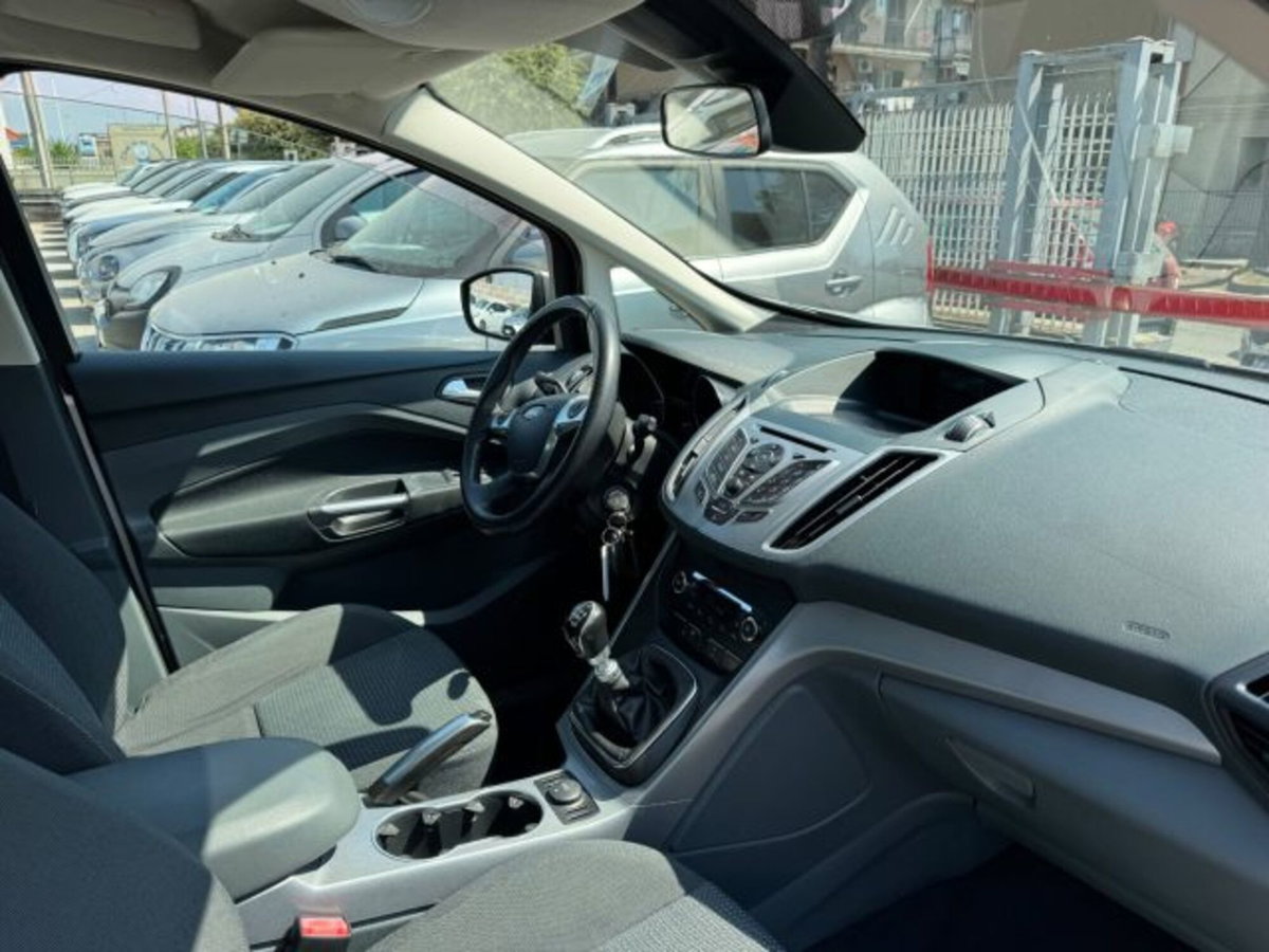 Ford C-Max 1.0 EcoBoost 100CV Plus (12)