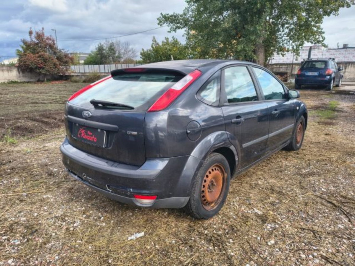 Ford Focus 1.6 TDCi (90CV) Titanium (4)