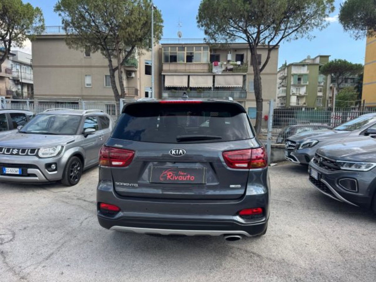 Kia Sorento 2.2 CRDi AT8 AWD GT Line (6)