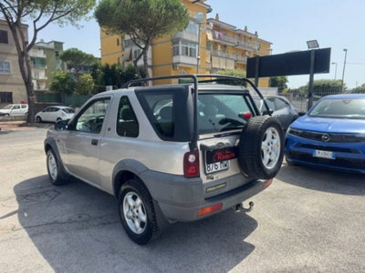 Land Rover Freelander 2.0 Td4 16V cat 3p. Hardback (4)