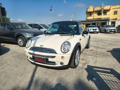 MINI Mini 1.6 16V Cooper (2)