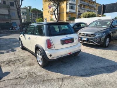 MINI Mini 1.6 16V Cooper (4)