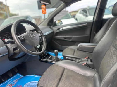 Opel Astra 1.7 CDTI 101CV 5 porte Cosmo (10)