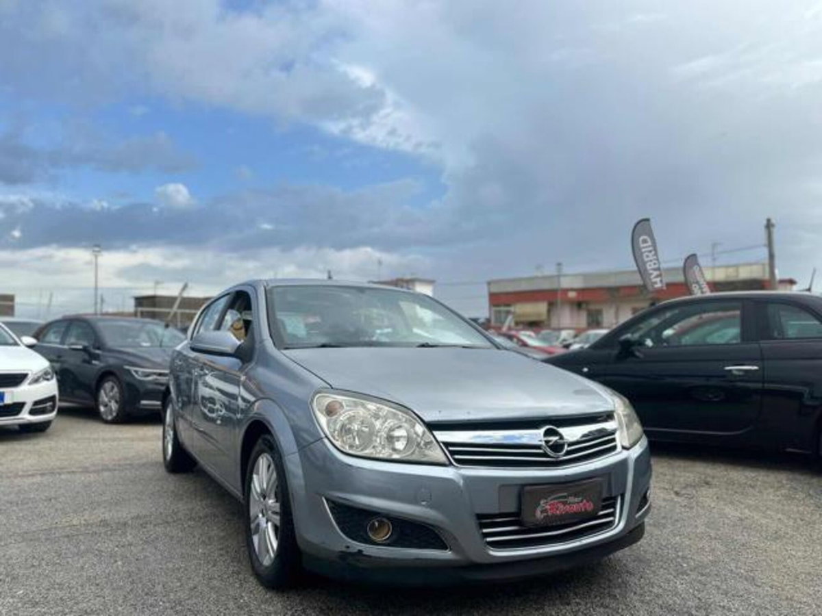 Opel Astra 1.7 CDTI 101CV 5 porte Cosmo (5)