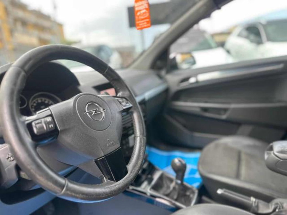 Opel Astra 1.7 CDTI 101CV 5 porte Cosmo (8)