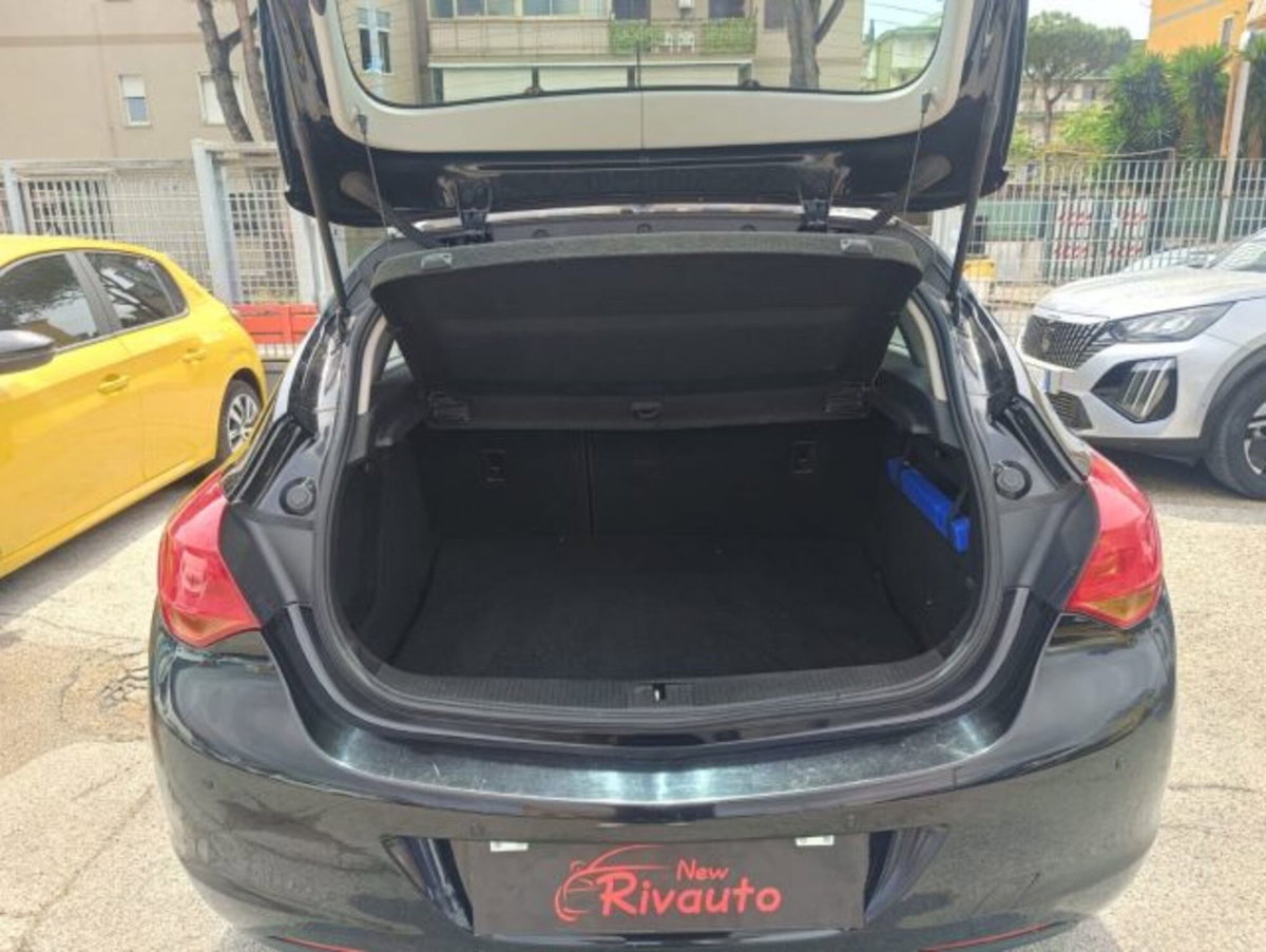 Opel Astra 1.4 100CV 5 porte Elective (14)