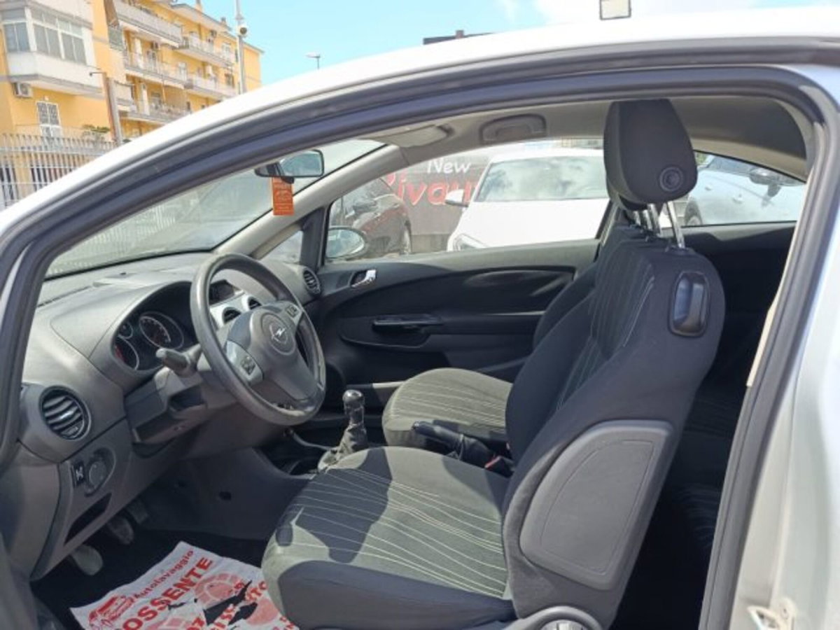 Opel Corsa 1.2 80CV 5 porte GPL-TECH Club (13)