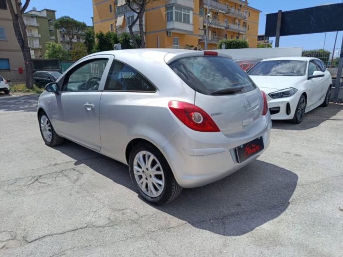 Opel Corsa 1.2 80CV 5 porte GPL-TECH Club (4)