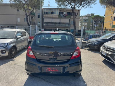 Opel Corsa 1.2 5 porte Cosmo (4)
