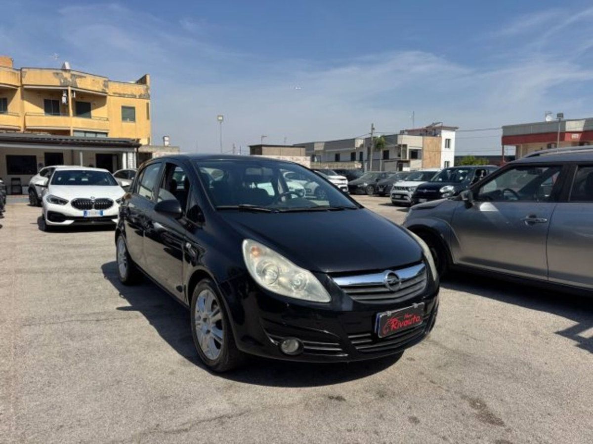 Opel Corsa 1.2 5 porte Cosmo (7)
