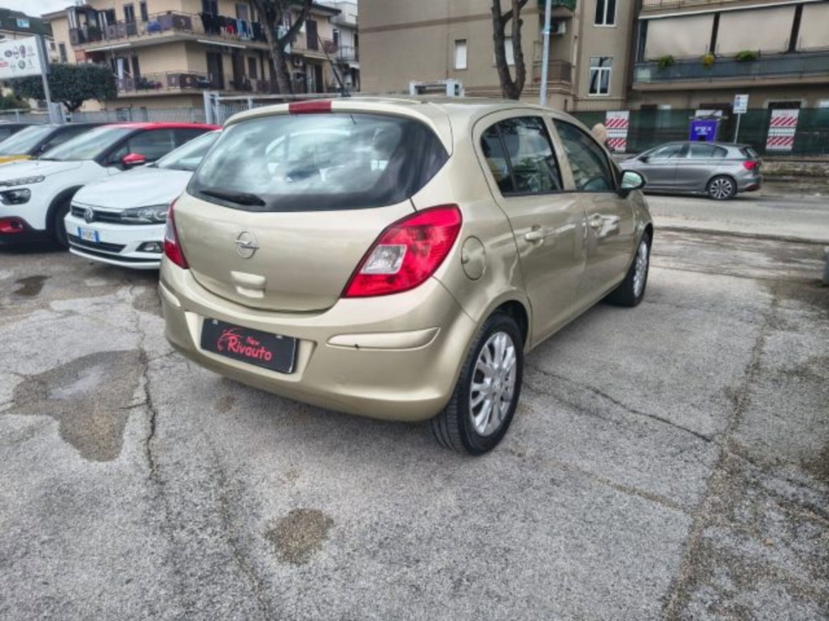 Opel Corsa 1.3 CDTI 75CV 5 porte Cosmo (6)