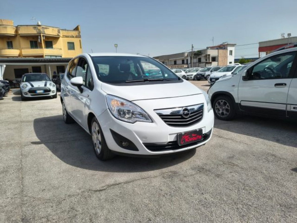 Opel Meriva 1.3 CDTI 95CV ecoFLEStart&Stop Cosmo (2)