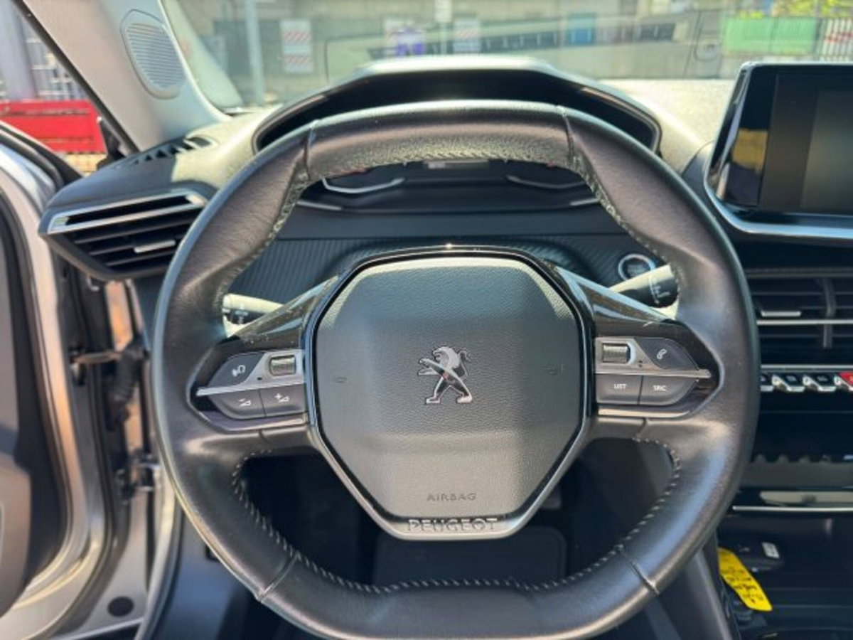 Peugeot 2008 BlueHDi 110 S&S Allure Pack (10)