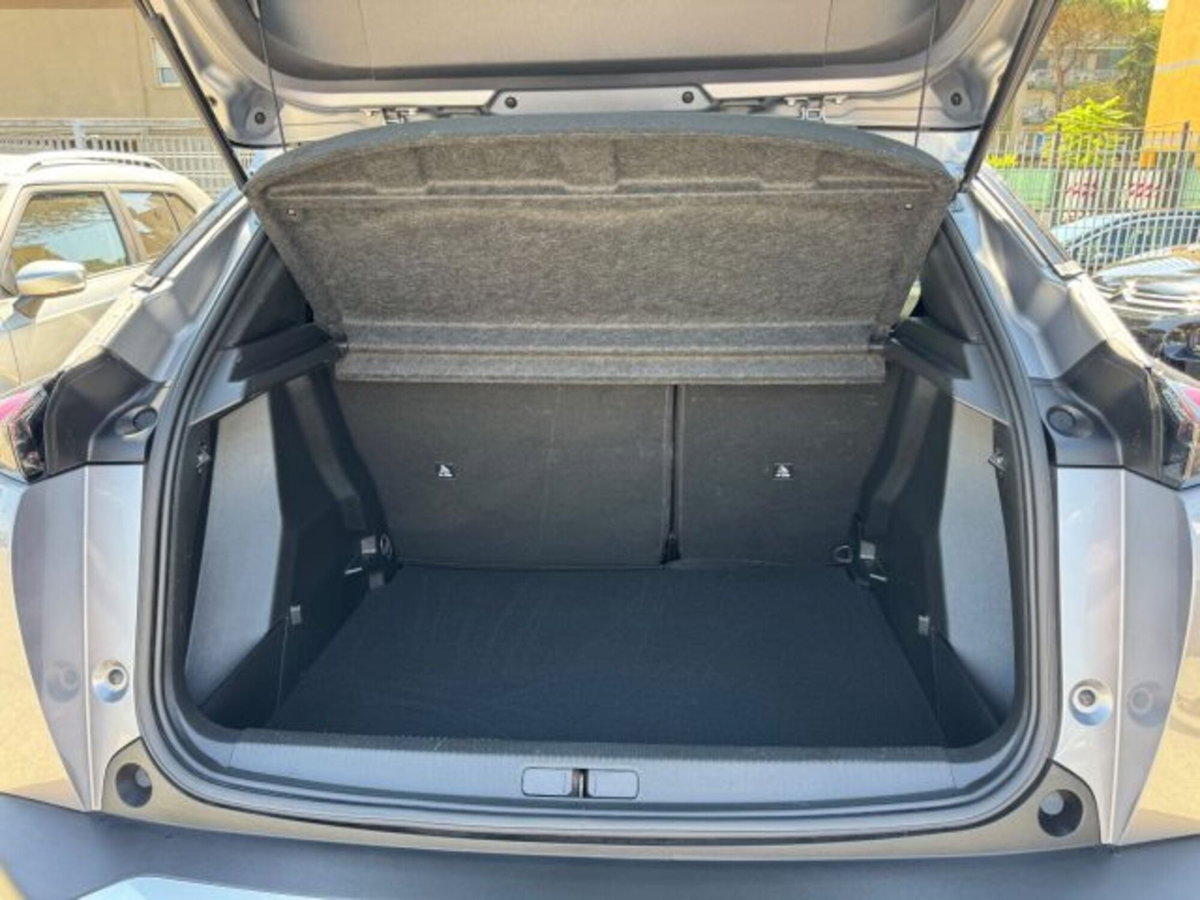 Peugeot 2008 BlueHDi 110 S&S Allure Pack (18)