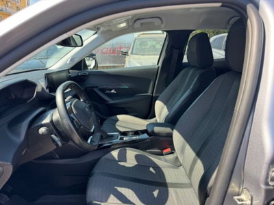 Peugeot 2008 BlueHDi 110 S&S Allure Pack (9)