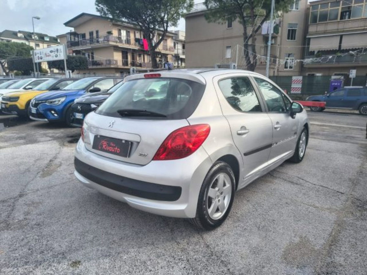 Peugeot 207 HDi 70CV 5p. Energie Sport (4)