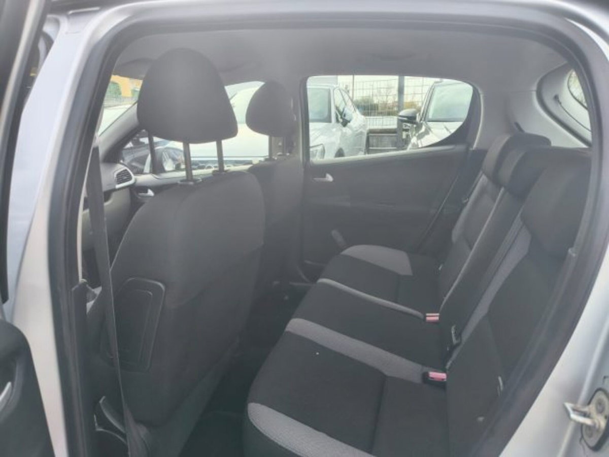 Peugeot 207 HDi 70CV 5p. Energie Sport (8)