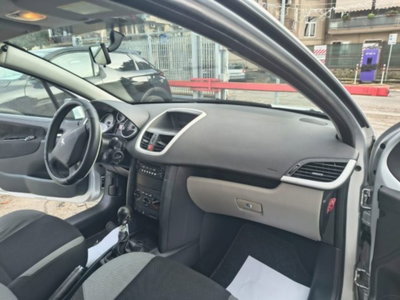 Peugeot 207 HDi 70CV 5p. Energie Sport (9)