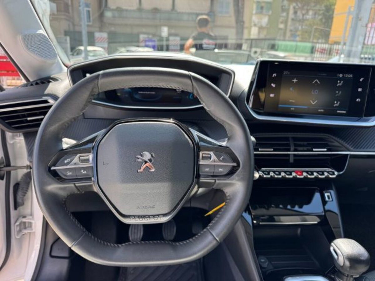 Peugeot 208 PureTech 100 Stop&Start 5 porte Allure (15)